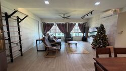 Blk 428B Floral Spring @ Yishun (Yishun), HDB 5 Rooms #513837221